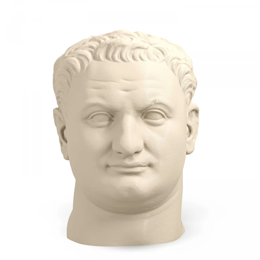 Imperatore Tito in avorio chiaro
